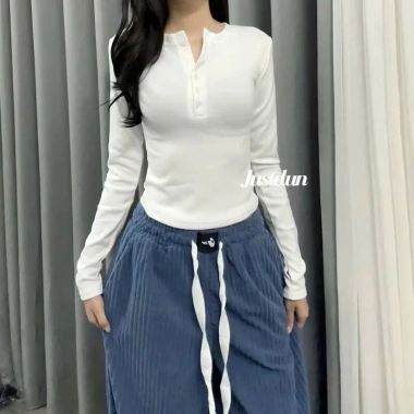 Áo Babytee Dài Tay Cổ Cúc Nữ Form Ôm Xinh Phong Cách Hàn Quốc Vải Mềm Mịn 51.940₫