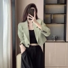 Áo blazer croptop nữ ngắn dài tay, đệm vai 2 lớp, lót lụa tôn Hàn Quốc - 179.000₫ 3