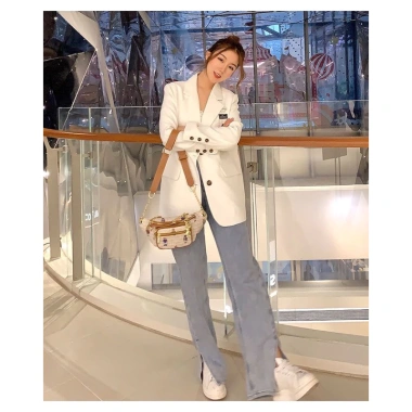 Áo blazer dài phong cách Hàn Quốc thêu logo ngực, áo vest thời thượng - Giá chỉ 349.000đ