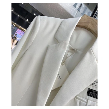 Áo blazer dài phong cách Hàn Quốc thêu logo ngực, áo vest thời thượng - Giá chỉ 349.000đ 7 Áo blazer dài phong cách Hàn Quốc thêu logo ngực, áo vest thời thượng - Giá chỉ 349.000đ 7