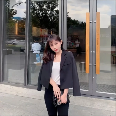 Áo Blazer form ngắn màu đen 2 cúc 2 lớp phong cách Hàn Quốc – FREESHIP, giá 229k