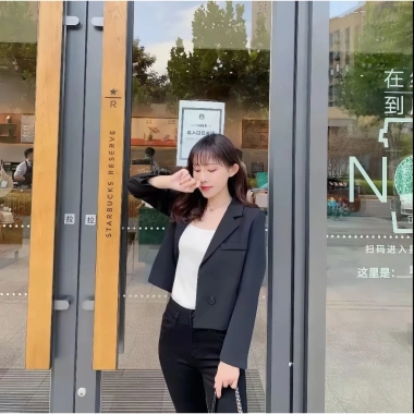 Áo Blazer form ngắn màu đen 2 cúc 2 lớp phong cách Hàn Quốc – FREESHIP, giá 229k 6 Áo Blazer form ngắn màu đen 2 cúc 2 lớp phong cách Hàn Quốc – FREESHIP, giá 229k 6