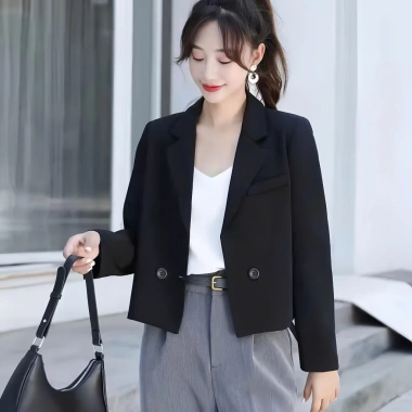 Áo Blazer form ngắn màu đen 2 cúc 2 lớp phong cách Hàn Quốc – FREESHIP, giá 229k 9 Áo Blazer form ngắn màu đen 2 cúc 2 lớp phong cách Hàn Quốc – FREESHIP, giá 229k 9