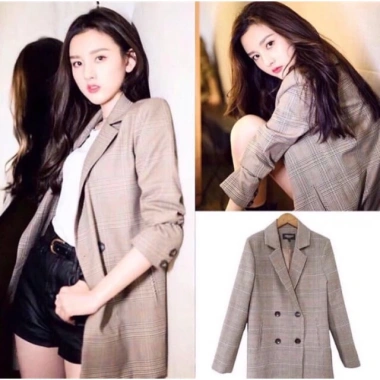 Áo blazer kẻ Hàn Quốc thời trang, chất liệu mềm, giảm giá 20% chỉ 175.000₫ Áo blazer kẻ Hàn Quốc thời trang, chất liệu mềm, giảm giá 20% chỉ 175.000₫