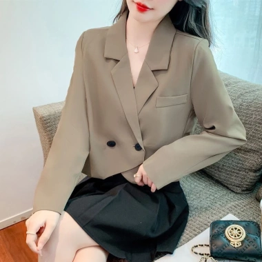 Áo Blazer ngắn 3 màu 2 cúc, 2 lớp phong cách Hàn Quốc - FREESHIP, chỉ 289k 5 Áo Blazer ngắn 3 màu 2 cúc, 2 lớp phong cách Hàn Quốc - FREESHIP, chỉ 289k 5