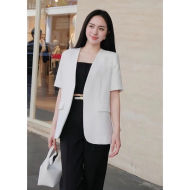 Áo blazer ngắn tay NhunFashion N144 Vest nữ tay lỡ cổ nhọn không nút 2 lớp đệm vai form đứng giảm còn 295k 7 Áo blazer ngắn tay NhunFashion N144 Vest nữ tay lỡ cổ nhọn không nút 2 lớp đệm vai form đứng giảm còn 295k 7