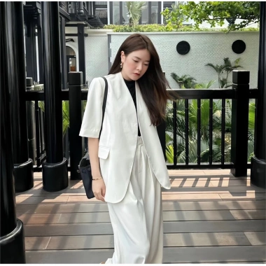 Áo blazer ngắn tay NhunFashion N144 Vest nữ tay lỡ cổ nhọn không nút 2 lớp đệm vai form đứng giảm còn 295k