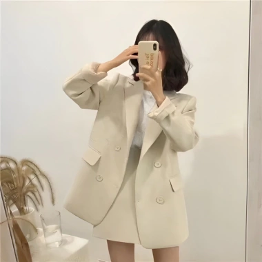 Áo blazer nữ cao cấp màu be sữa phong cách Hàn Quốc, đệm vai Quảng Châu - 183.200₫