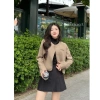 Áo blazer nữ công sở thời trang cá tính, trơn dài tay, khuy đồng, cổ tròn, cởi trước - Nhiều màu, giá 160.818 VND 3