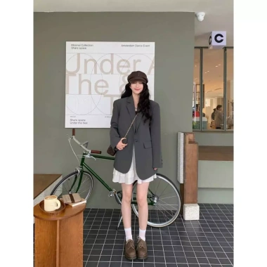 Áo Blazer Nữ Dáng Dài Xám Retro Dáng Rộng – Kiểu Hàn Quốc AZ1.073 Giá 410,620₫ 10