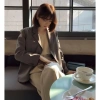 Áo blazer nữ dáng lỡ NHUN đệm vai cúc tay gold Nhật cao cấp trẻ trung 365.000 VND 8