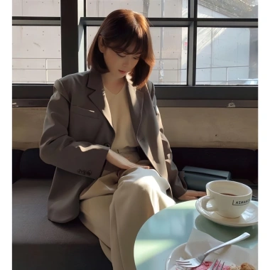 Áo blazer nữ dáng lỡ NHUN đệm vai cúc tay gold Nhật cao cấp trẻ trung 365.000 VND 8