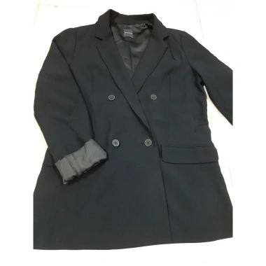 Áo blazer trơn đen Hàn - Giá 250.000đ, giảm từ 305.000đ, phong cách lịch lãm 7