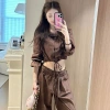 Áo Blouse Retro Cao Cấp Ôm Body - Phong Cách Thu Đông 2.025, Giá Ưu Đãi 142.560₫ 3