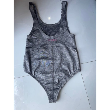 Áo bodysuite ASOS size S, thiết kế ôm dáng, chất liệu mềm mại, chỉ 200.000 VNĐ 4