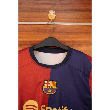 Áo Bóng Đá CLB Barca Sân Nhà Mùa 24‑25 – Vải Mè Thái Caro, Giá 211.250₫
