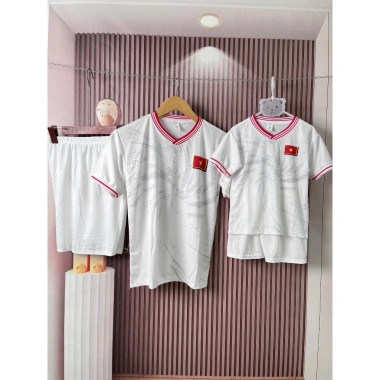 Áo Bóng Đá Đội Tuyển Việt Nam Thun Lạnh - In Tên Số Theo Yêu Cầu Giá Ưu Đãi 79.200 VND 4 Áo Bóng Đá Đội Tuyển Việt Nam Thun Lạnh - In Tên Số Theo Yêu Cầu Giá Ưu Đãi 79.200 VND 4
