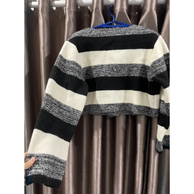 Áo cadigan len nữ cổ cao, có cầu vai, size S-M, giảm giá 17%, chỉ 380.000₫ 5