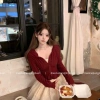 Áo cardigan dệt kim đỏ trắng Hàn Quốc và váy puffy cao cấp, chỉ 142.560 VND 3
