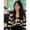 Áo Cardigan Len Croptop Cúc Vàng Kẻ Sọc Ngang Phong Cách Hàn Quốc NGOMINH SP39 149k 10