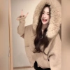 Áo Cardigan Len Dài Tay Cổ Lông, Mũ Trùm Đầu và Thời Trang Thu Đông Giá 367.286₫ 2