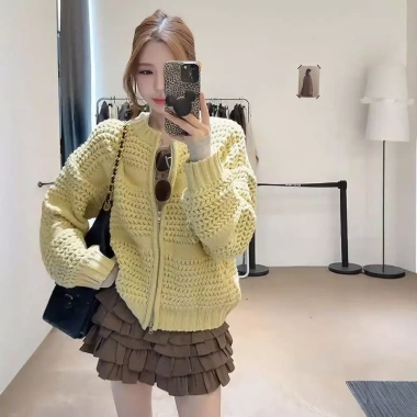 Áo cardigan len ngắn khóa kéo dày dặn KUNKUN SP410 sẵn ship 189.000đ 6