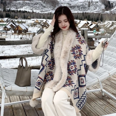 Áo choàng Tân Cương viền thô Tây Tạng mùa thu đông ấm áp, bóng dày, du lịch Đại Tây Bắc - Giá ưu đãi 380.659 VND
