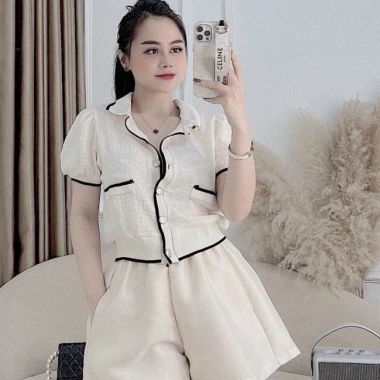 Áo cổ bẻ pha viền dáng bo xinh - Giá ưu đãi 110.400 VND, giảm tới 18%