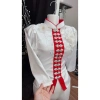 Áo cóm Thái cổ đứng trắng nẹp đỏ, tay lỡ dài, hoa đôi trắng 350.000đ 4