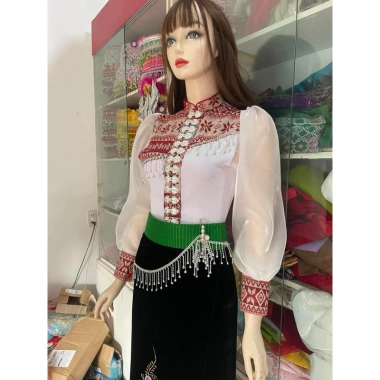 Áo Cóm Thổ Cẩm Tay Tơ Dài Dân Tộc Thái - Giá 275.000 Được giảm còn 220.000 2 Áo Cóm Thổ Cẩm Tay Tơ Dài Dân Tộc Thái - Giá 275.000 Được giảm còn 220.000 2