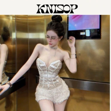 Áo corset ren nữ cúp ngực ôm eo đính nút, kèm chân váy quần dự tiệc sang chảnh 319k 4 Áo corset ren nữ cúp ngực ôm eo đính nút, kèm chân váy quần dự tiệc sang chảnh 319k 4