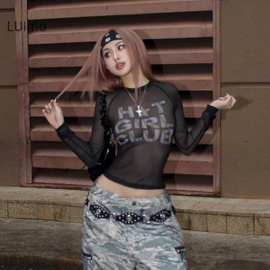 Áo Crop Top Cổ Tròn Tay Dài Chữ In Lưới Đồ Họa Nữ SBS - Giá chỉ 45.144 VND
