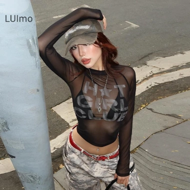 Áo Crop Top Cổ Tròn Tay Dài Chữ In Lưới Đồ Họa Nữ SBS - Giá chỉ 45.144 VND