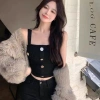 Áo Croptop 2 Dây Một Hàng Cúc Đen Trắng - Giá 95.000₫, Thời Trang Nữ Sành Điệu