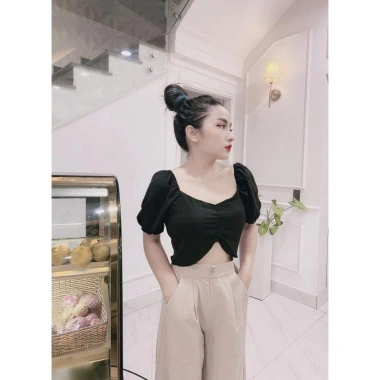 Áo croptop rúm ngực nhún lưng - Thiết kế sexy, giá chỉ 82.800₫ giảm mạnh 10 Áo croptop rúm ngực nhún lưng - Thiết kế sexy, giá chỉ 82.800₫ giảm mạnh 10