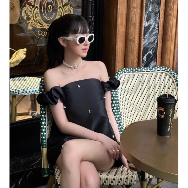 Áo cúp ngực trễ tay nhún đính ngọc tiểu thư – Sang trọng, chỉ 149.000₫ 3