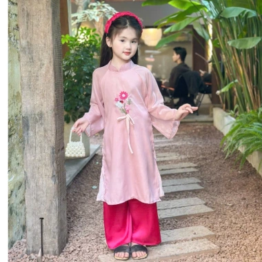 Áo dài bé gái 3 bộ (áo+quần+xược) thêu hoa cách tân Tết - Hanna 9-32kg 139k
