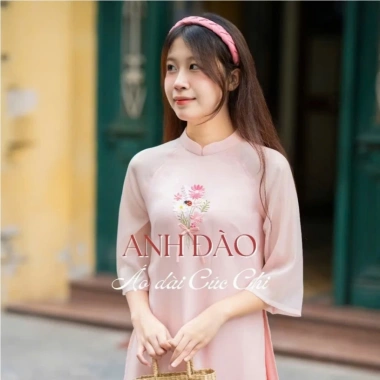 Áo dài bé gái Anh Đào Cúc Chi tặng kèm mận – Xinh xắn mẹ & bé, áo dài tết chỉ 488.800₫ 3