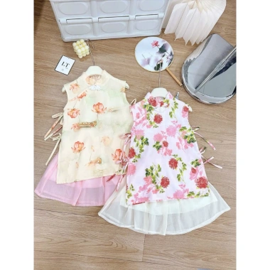 Áo dài bé gái B239 váy dài cổ tàu tùng xoè rộng họa tiết dễ thương - Giá ưu đãi 229.000đ cho Tết 6 Áo dài bé gái B239 váy dài cổ tàu tùng xoè rộng họa tiết dễ thương - Giá ưu đãi 229.000đ cho Tết 6