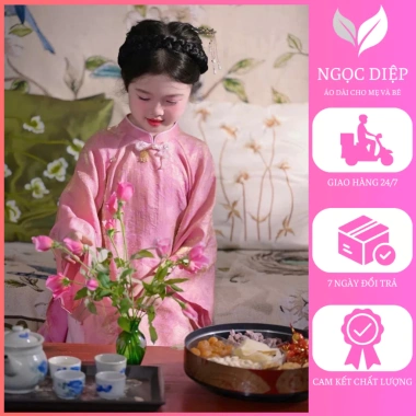 Áo dài bé gái Cát Tường màu hồng cách tân Tết 2.026 - Bộ Mẹ&bé MB25.835