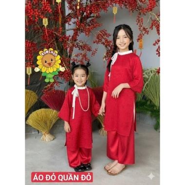 Áo Dài Bé Gái Cổ Tròn Cách Điệu Gấm Hà Đông Nơ Đỏ Size 11‑48kg – 207.500 VNĐ BONCHOP