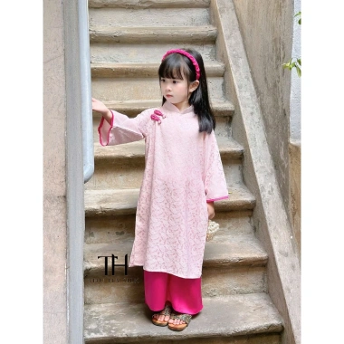 Áo Dài Bé Gái Ngọc Diệp ND25.650 Vải Gấm Đính Cúc Hồng - Trung Thu va Tết 239k