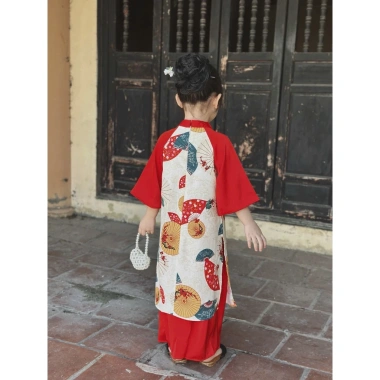 Áo dài bé gái quạt cổ điển lụa mềm mịn, form rộng dễ thương - Đồ Tết 247k 5