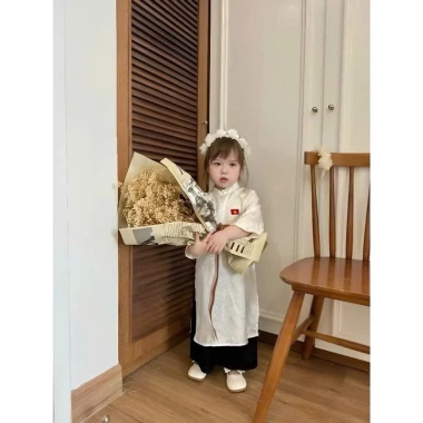 Áo dài bé gái Tết 2/9 siêu xinh, tặng xược hoa, Miu Kids 13-35kg - giảm giá 239k