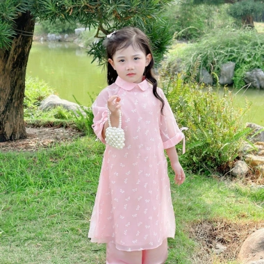 Áo dài bé Sora bébé Thiên An chất liệu tơ siêu nhẹ in nơ xinh đẹp dáng suông cổ sen tay lỡ 1-6 tuổi - Giá ưu đãi 305.000 VND