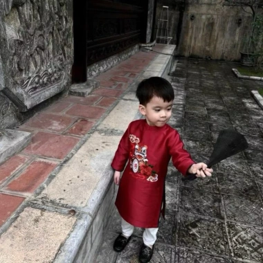 Áo dài bé trai cách tân hình lân thêu đẹp, size 10-30kg, Tết, giá 155.000 VND