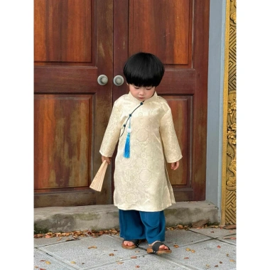 Áo dài bé trai Minh Đăng gấm thổ cẩm cao cấp, quần lụa ngọc trai, tặng dây ngọc, 10‑40kg – Giá 313.650₫ 9
