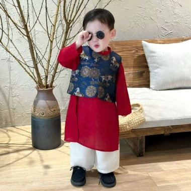 Áo dài bé trai Tết Bách Minh gấm kim cao cấp kèm gile thêu Ngựa, mẫu đẹp 1-10 tuổi, giảm giá 549k