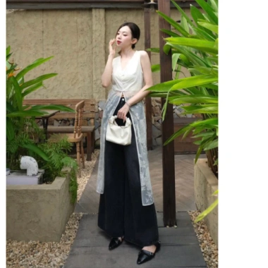 Áo Dài Cách Tân 3 Tà Tơ Ép Nhung - Thiết Kế AU.Design Cột Nơ Eo, Phong Cách Đường Phố, Giá 241.500₫ (Giảm Từ 311.535₫)