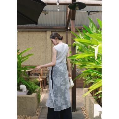 Áo Dài Cách Tân 3 Tà Tơ Ép Nhung - Thiết Kế AU.Design Cột Nơ Eo, Phong Cách Đường Phố, Giá 241.500₫ (Giảm Từ 311.535₫)